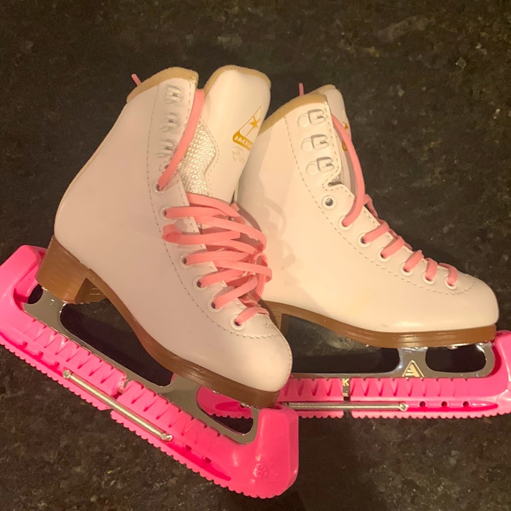 Girls ice skates, size 10c
